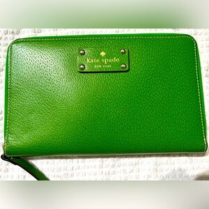 Kate Spade Extra Large leather Wallet